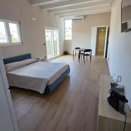 Raggio Di Sole 5 P4 Apartment *